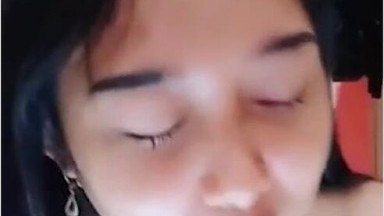 Video Bokep seorang gadis cantik Thailand-Amerika sedang berhubungan seks dengan pacarnya