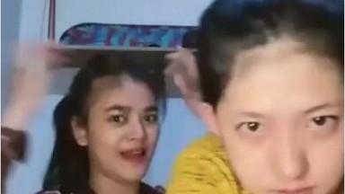 suami istri yang bertukar istri dan bermain dengan istri satu sama lain Video - BOKEP CHINA
